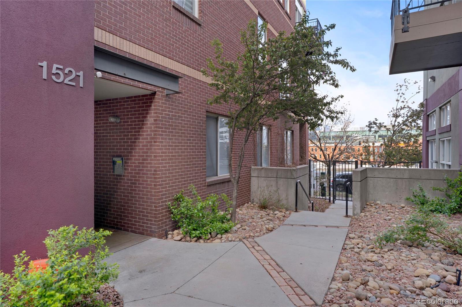 MLS Image #31 for 1521  central street 3c,denver, Colorado