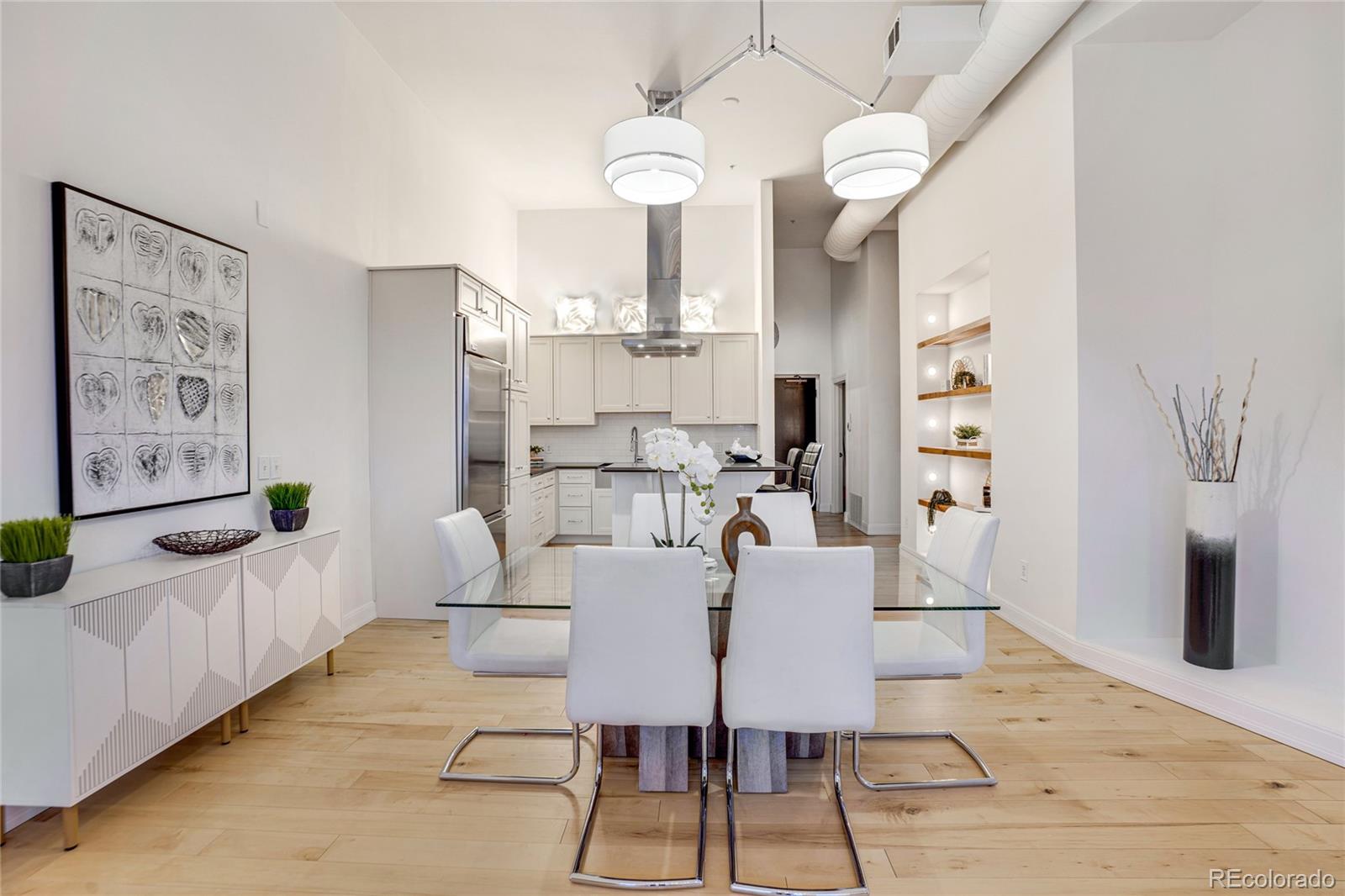 MLS Image #5 for 1521  central street 3c,denver, Colorado