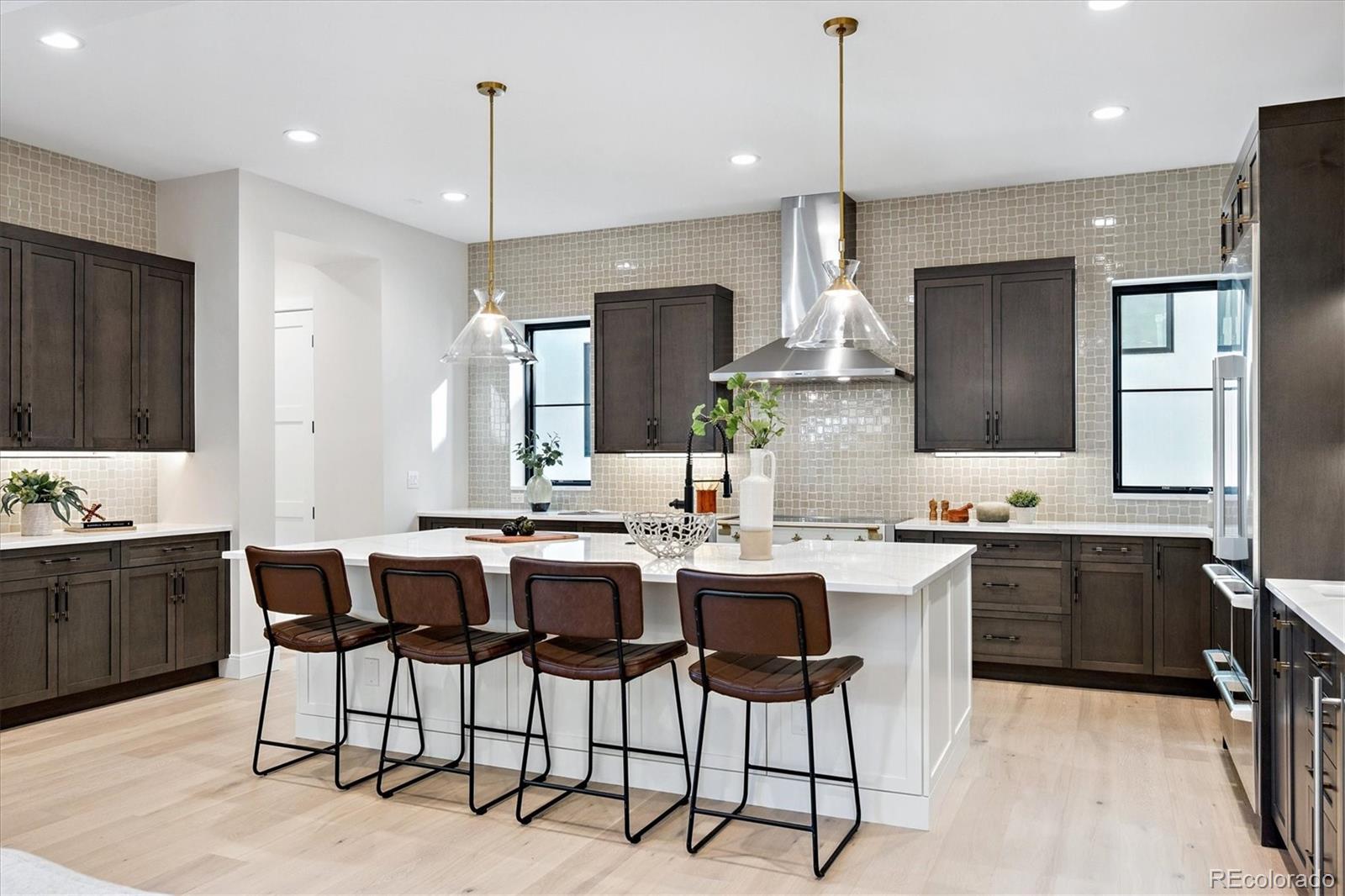 MLS Image #14 for 1679  bellaire street,denver, Colorado