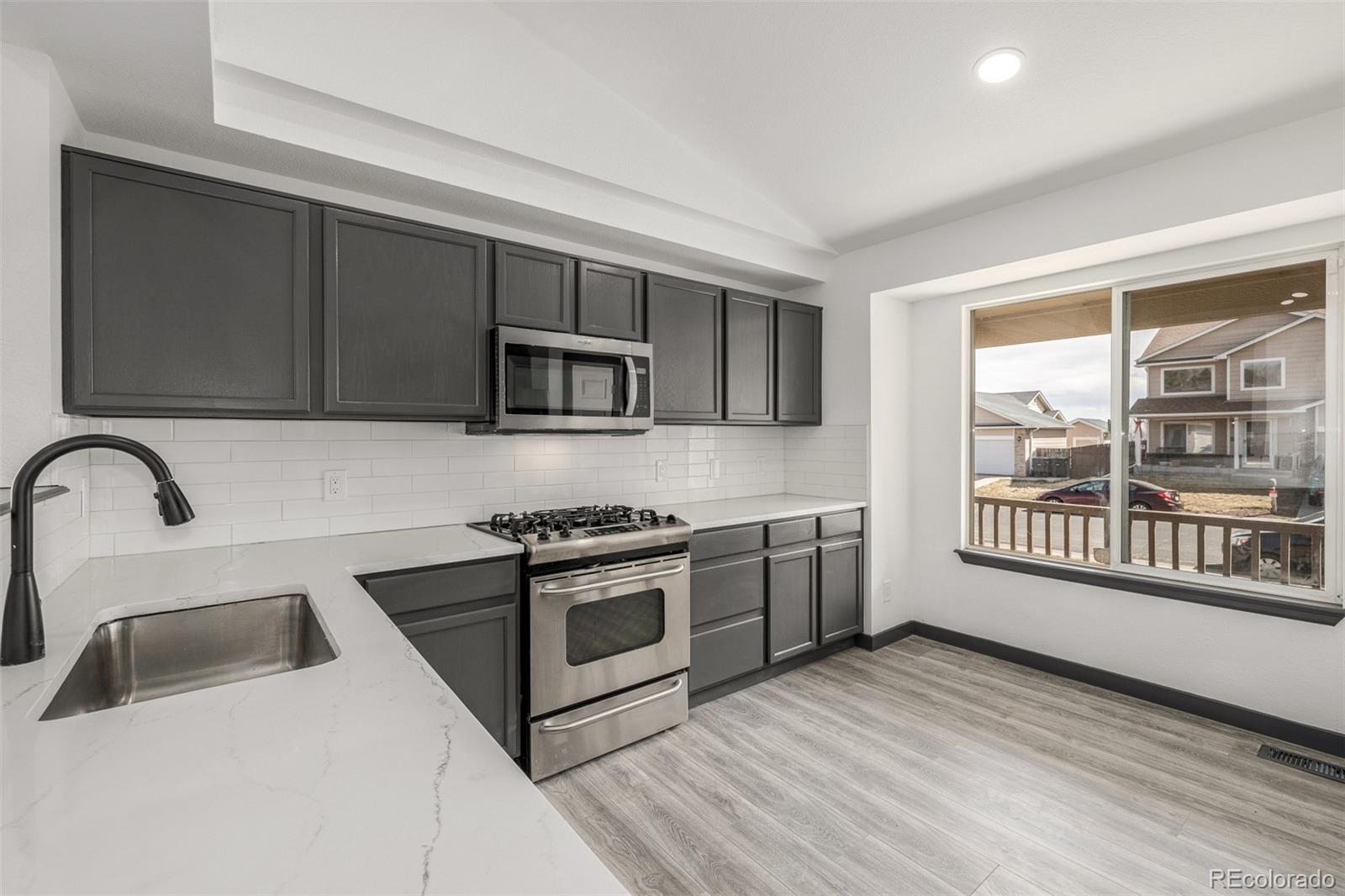 MLS Image #9 for 965 w 96th avenue,thornton, Colorado
