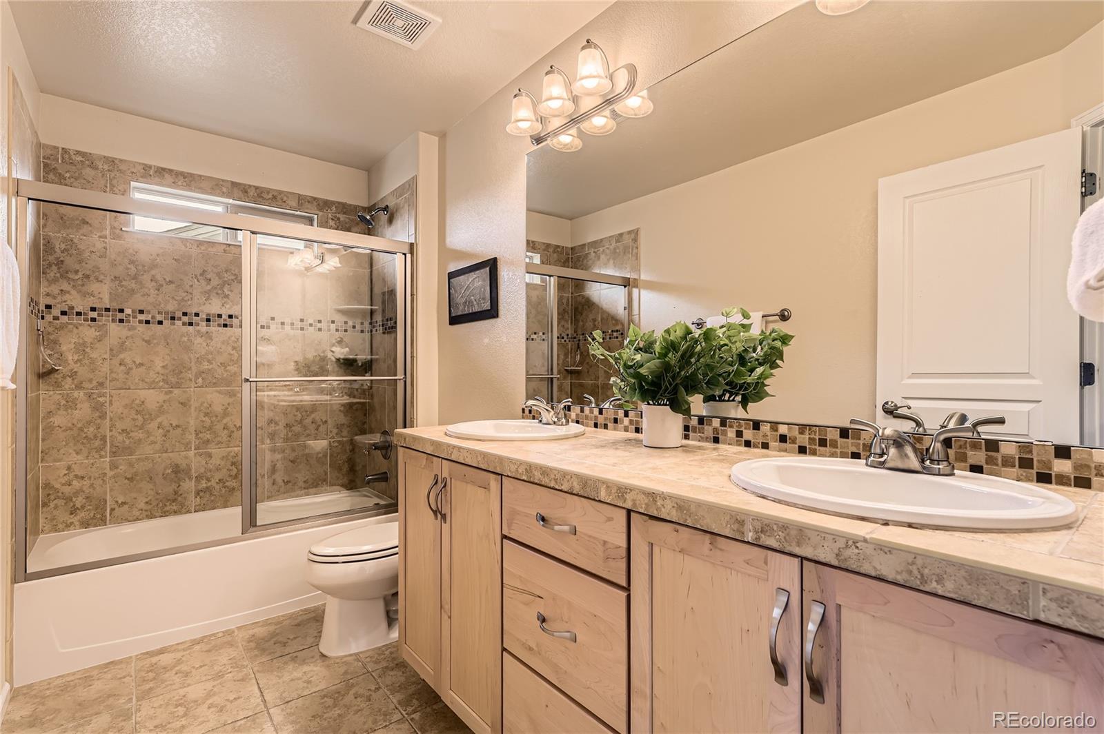MLS Image #16 for 11919 s meander way,parker, Colorado