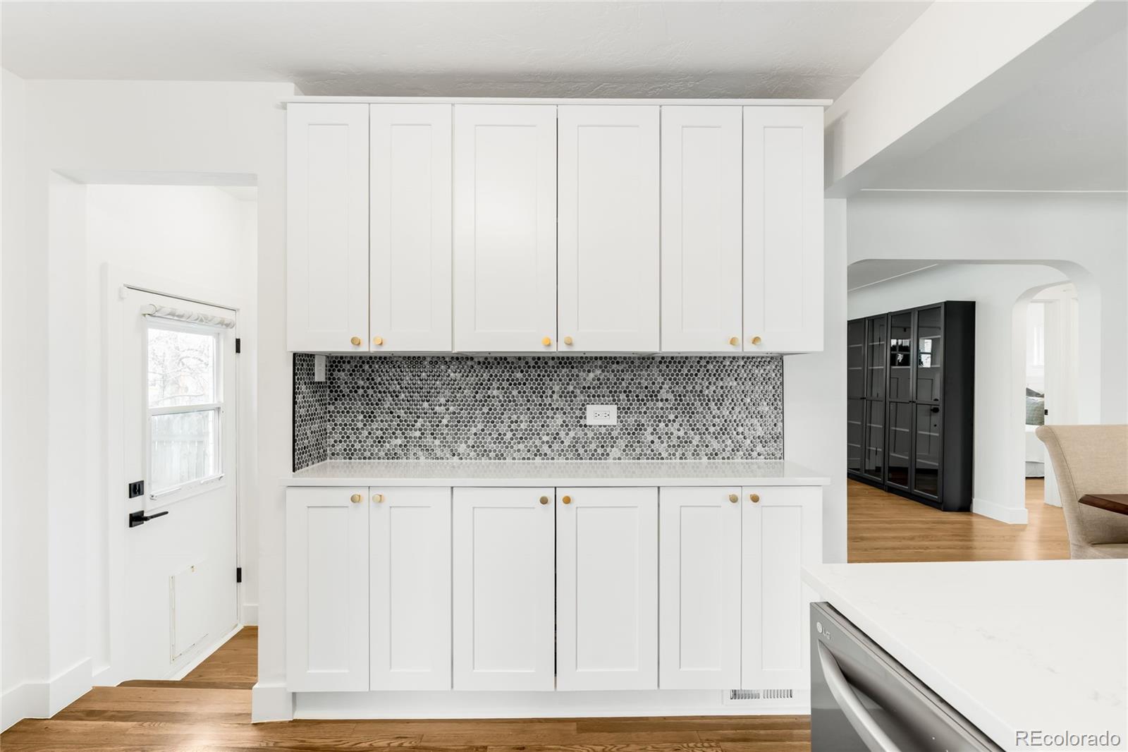 MLS Image #12 for 730  dahlia street,denver, Colorado