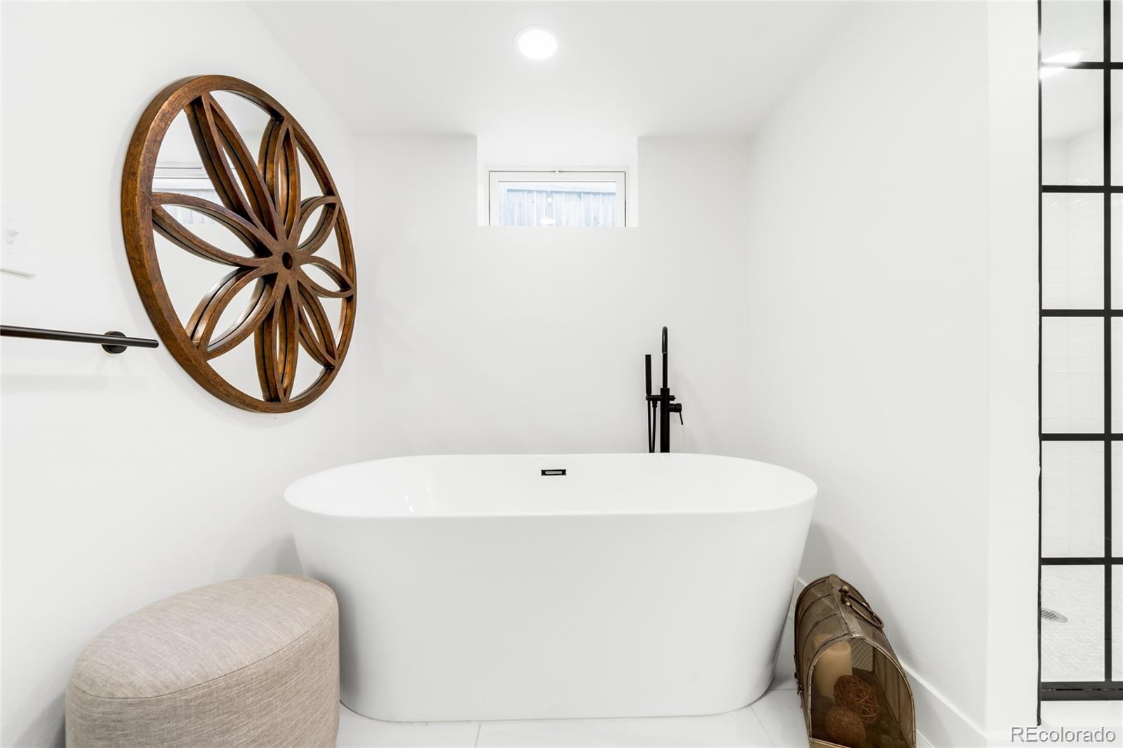 MLS Image #18 for 730  dahlia street,denver, Colorado