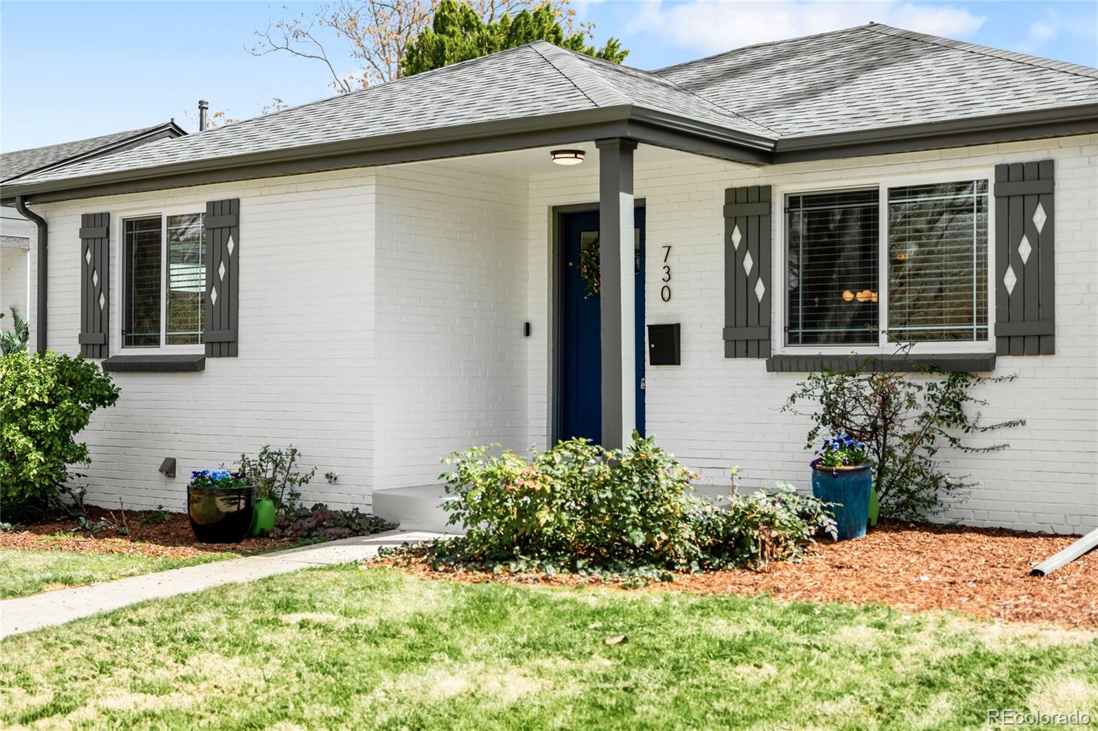 MLS Image #2 for 730  dahlia street,denver, Colorado