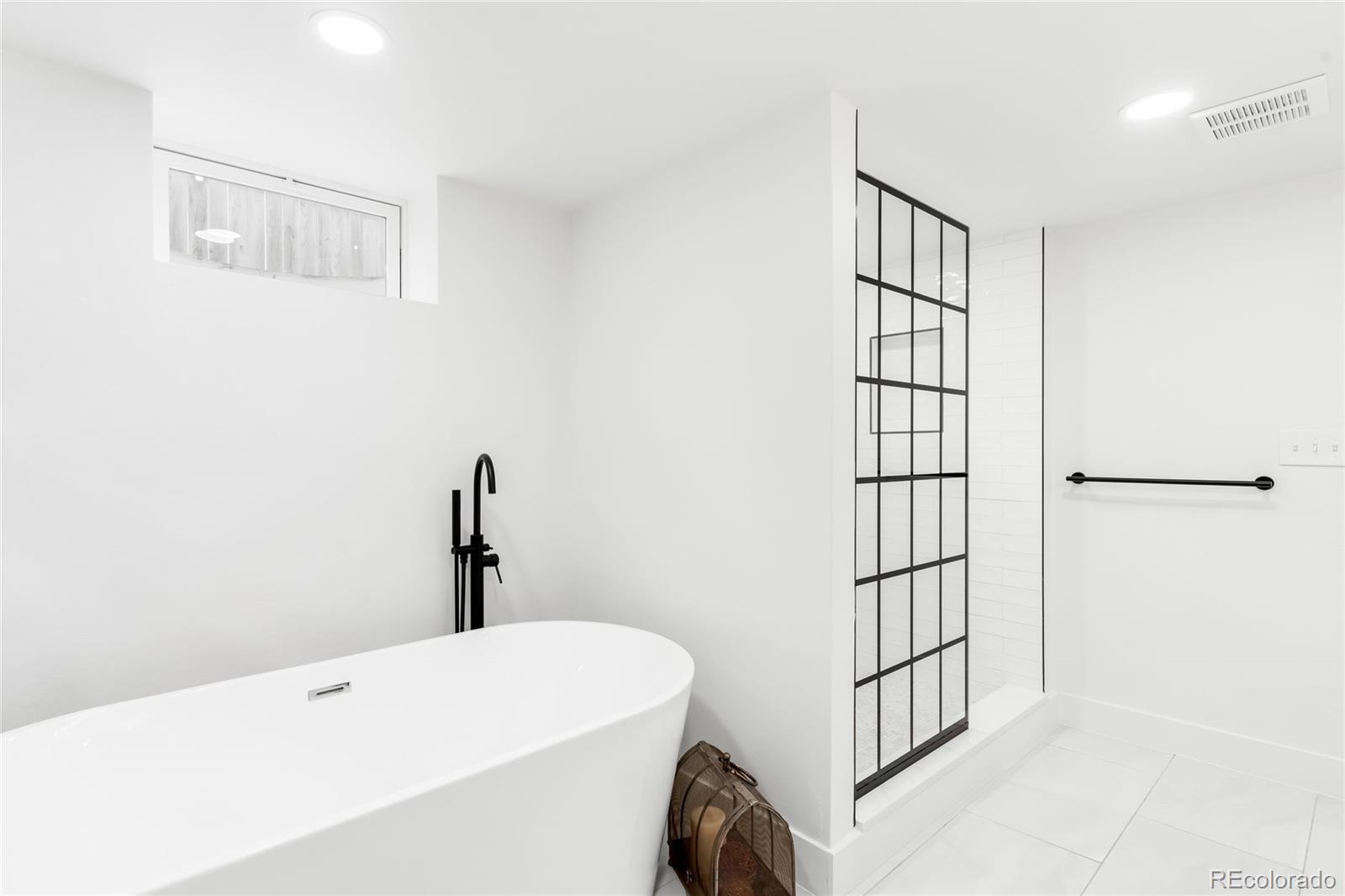 MLS Image #20 for 730  dahlia street,denver, Colorado