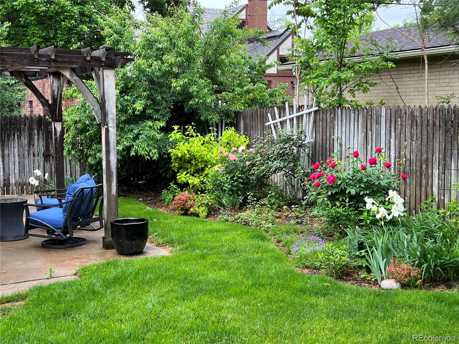MLS Image #33 for 730  dahlia street,denver, Colorado