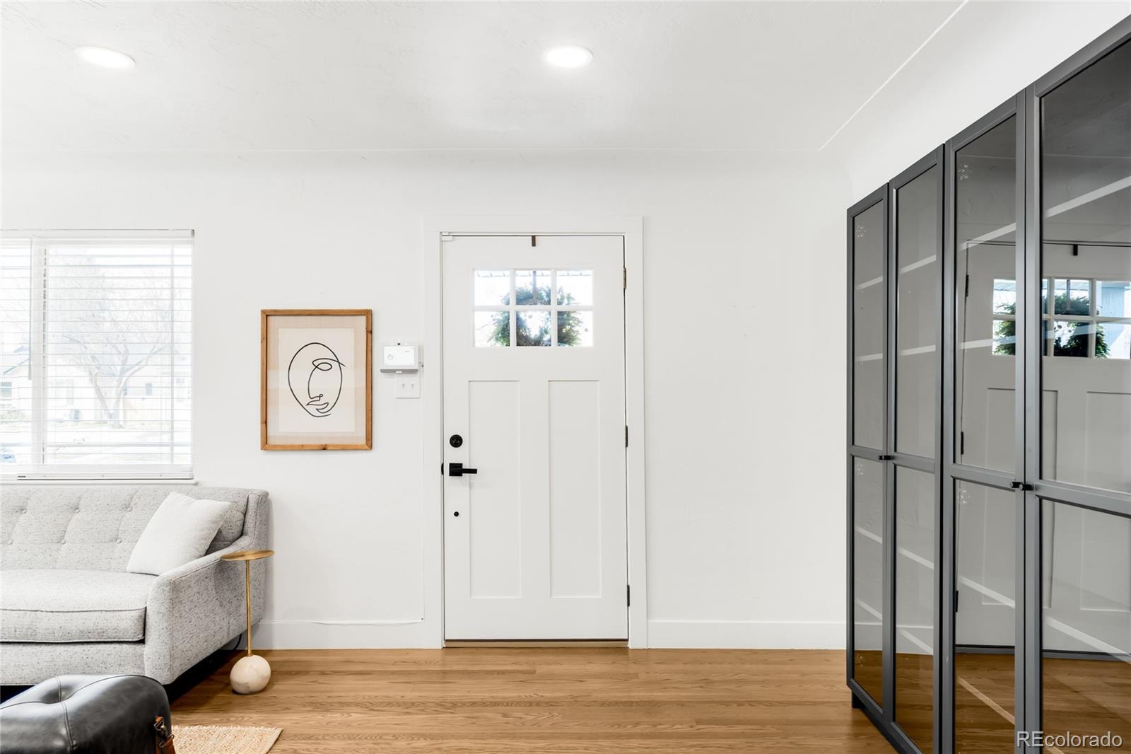 MLS Image #5 for 730  dahlia street,denver, Colorado