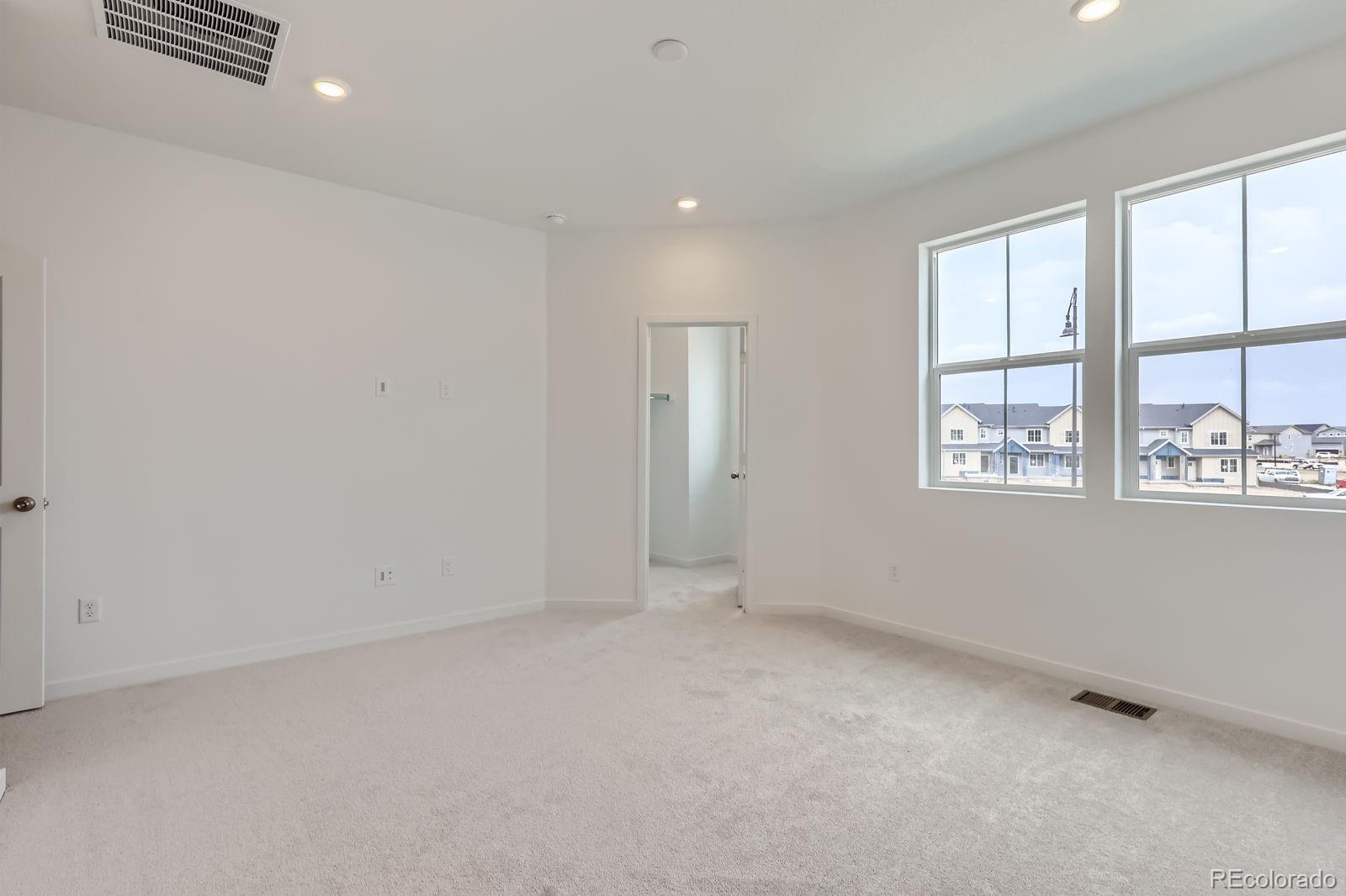 MLS Image #5 for 6579  parterre parkway,thornton, Colorado
