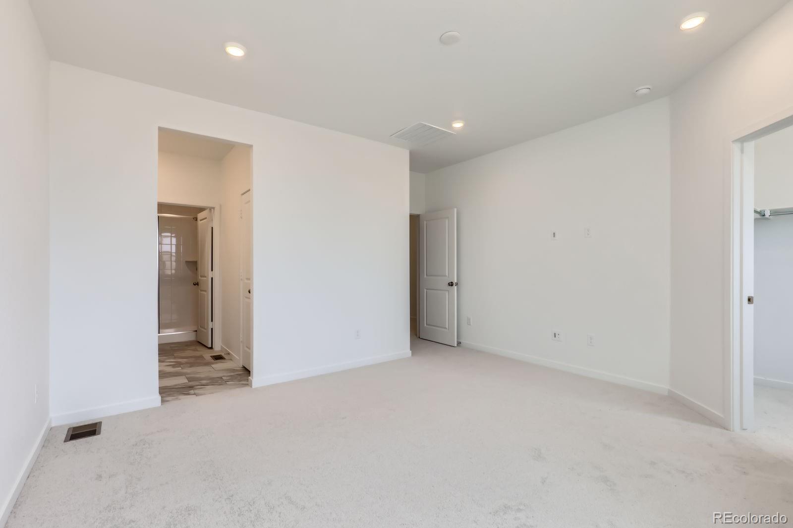 MLS Image #6 for 6579  parterre parkway,thornton, Colorado