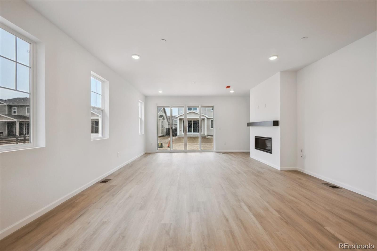 MLS Image #5 for 9682  cathay street,commerce city, Colorado
