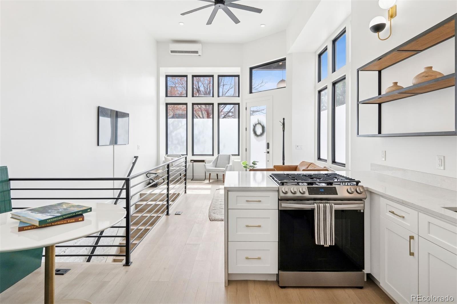 MLS Image #11 for 801 e 22nd avenue,denver, Colorado