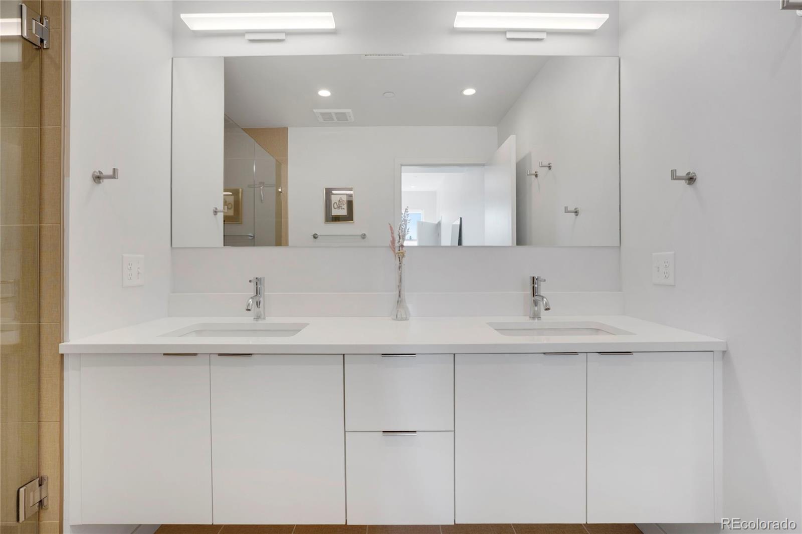 MLS Image #13 for 1300 n ogden street,denver, Colorado