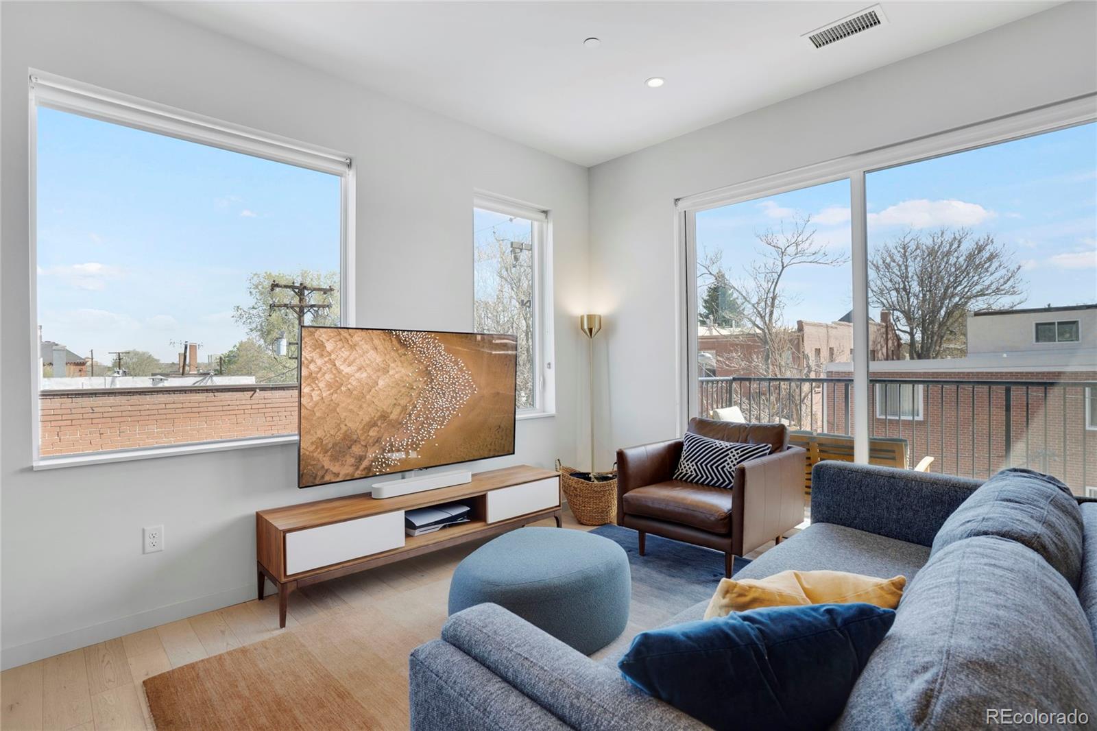 MLS Image #4 for 1300 n ogden street,denver, Colorado