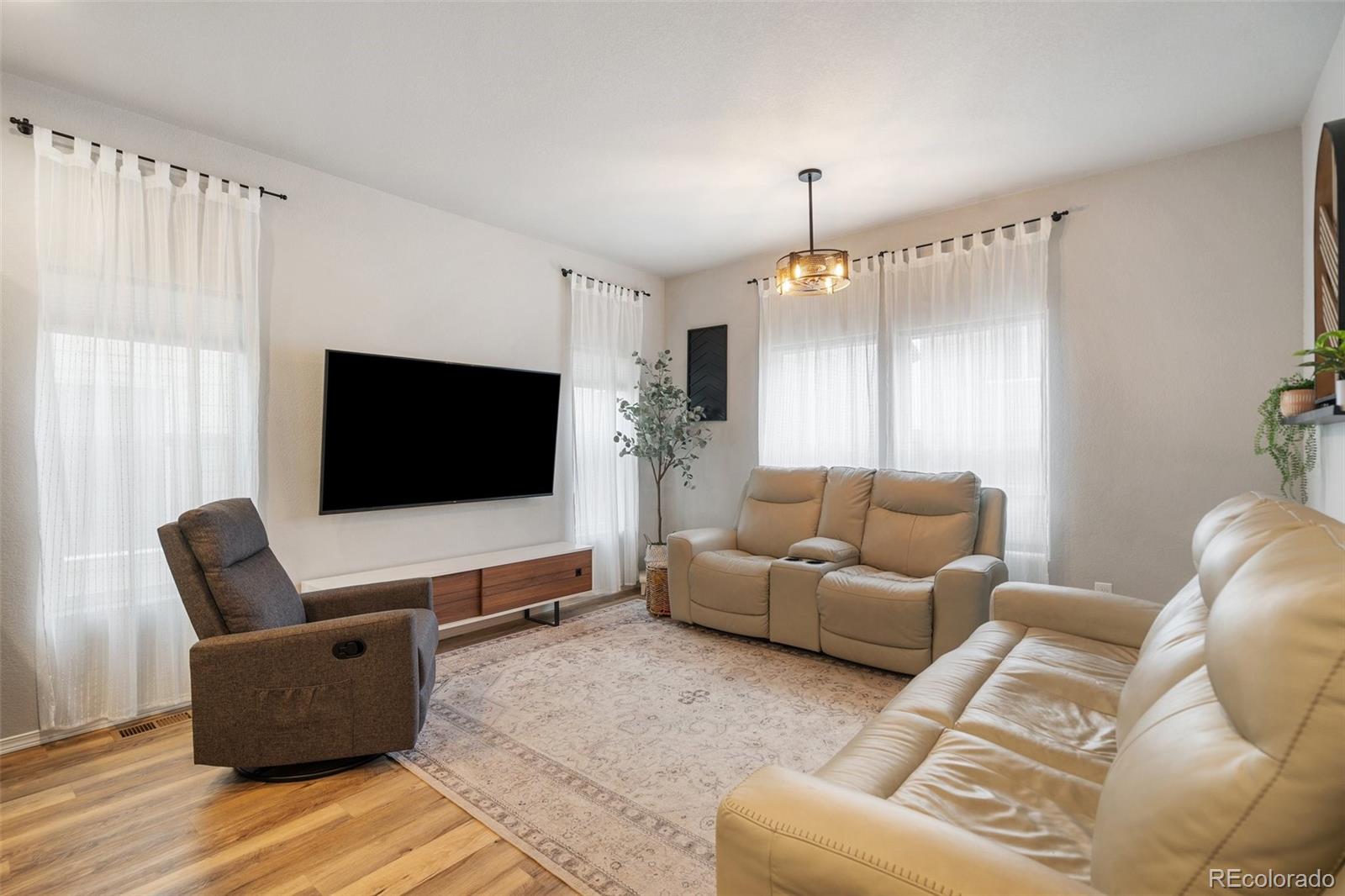 MLS Image #6 for 3743  vineyard circle,colorado springs, Colorado