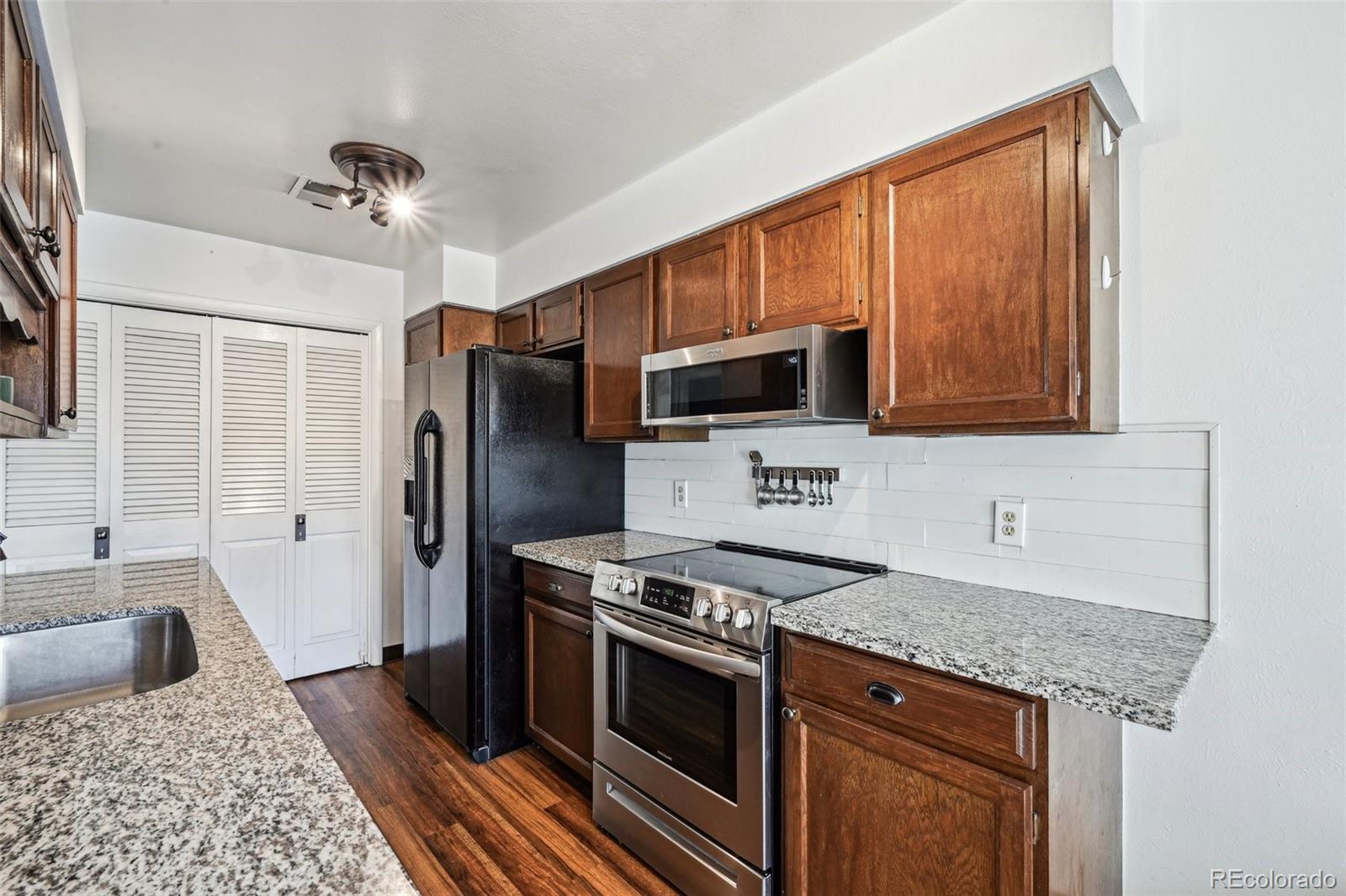 MLS Image #10 for 2010 w 101st avenue,thornton, Colorado