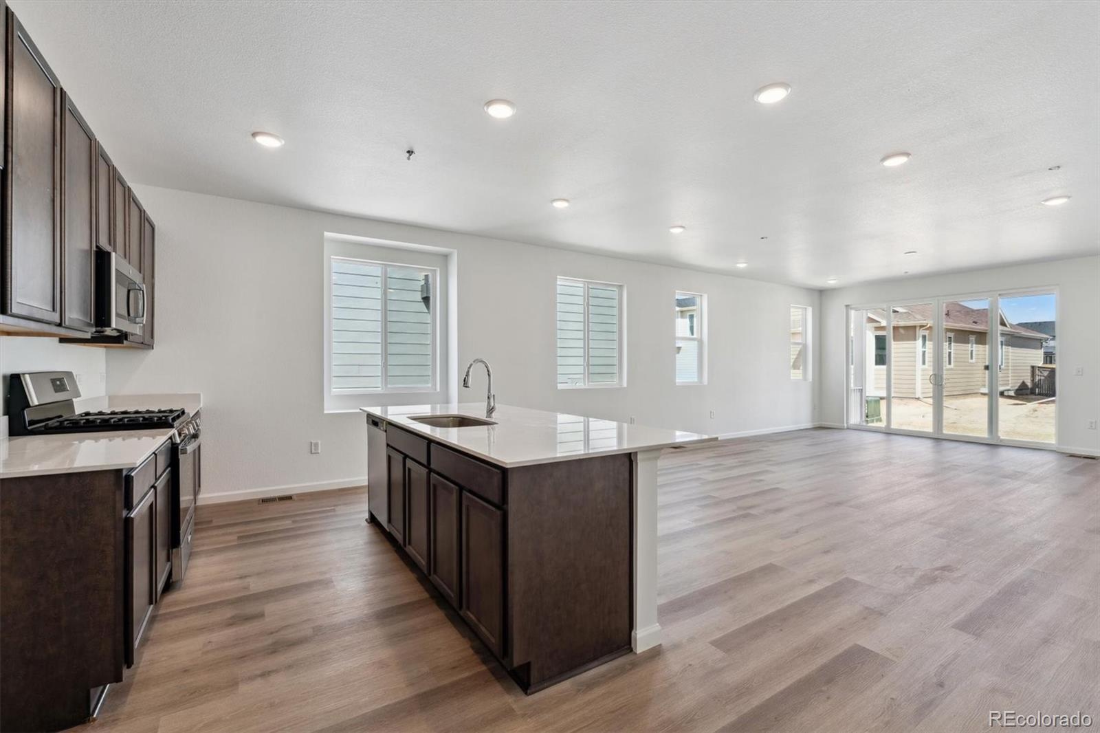 MLS Image #3 for 9662  cathay street,commerce city, Colorado