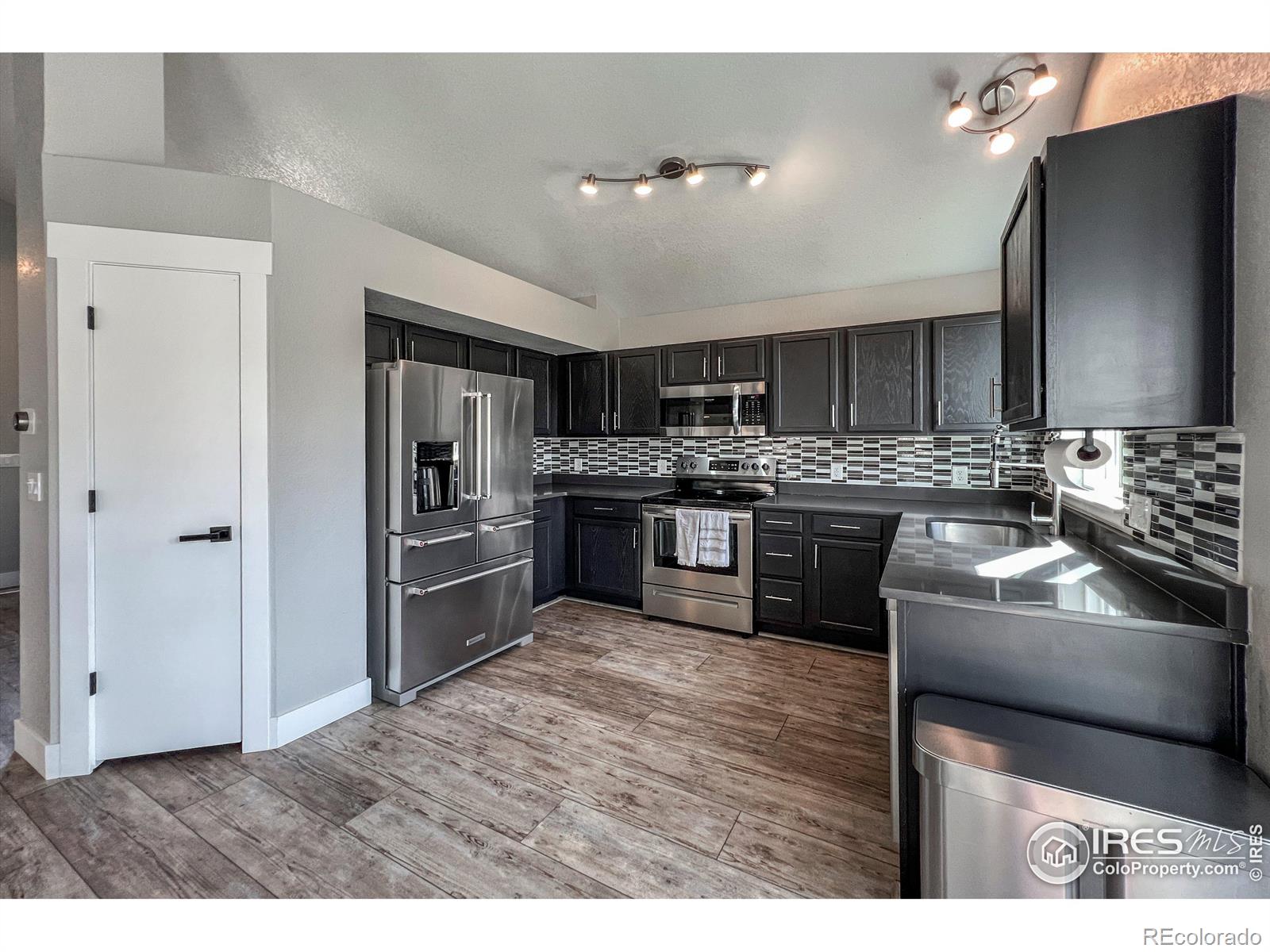 MLS Image #7 for 692  mathews circle,erie, Colorado