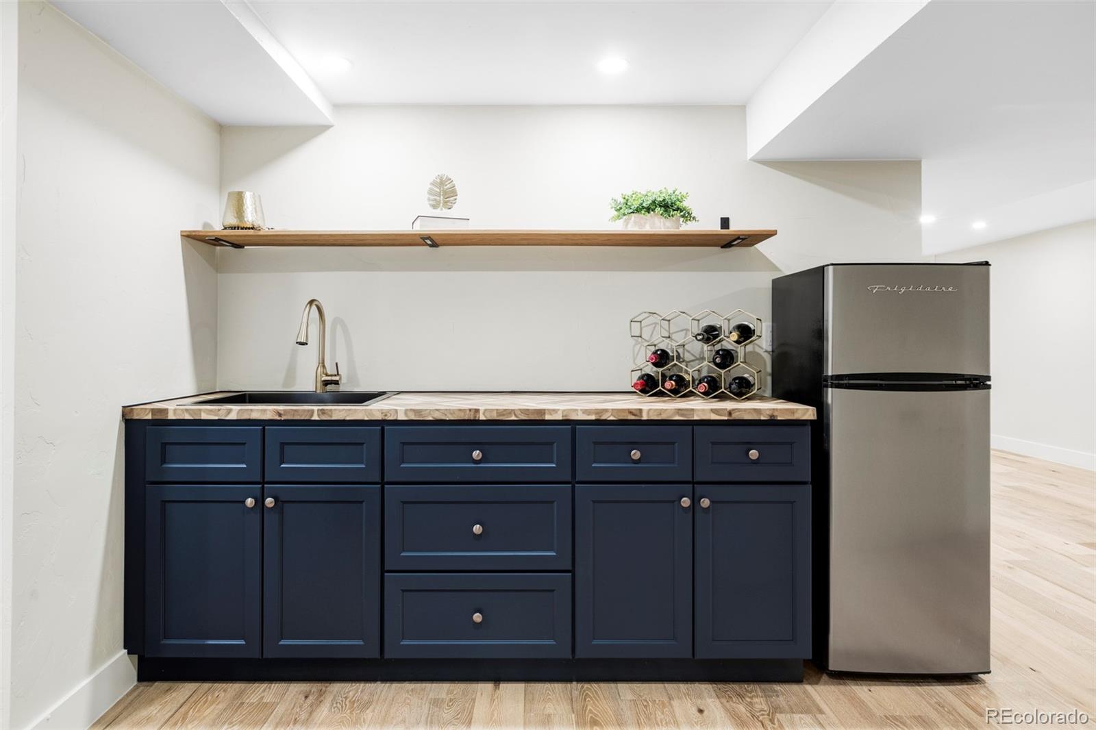 MLS Image #35 for 3100 s holly place,denver, Colorado
