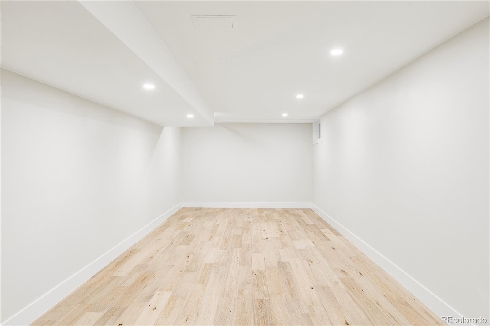 MLS Image #37 for 3100 s holly place,denver, Colorado
