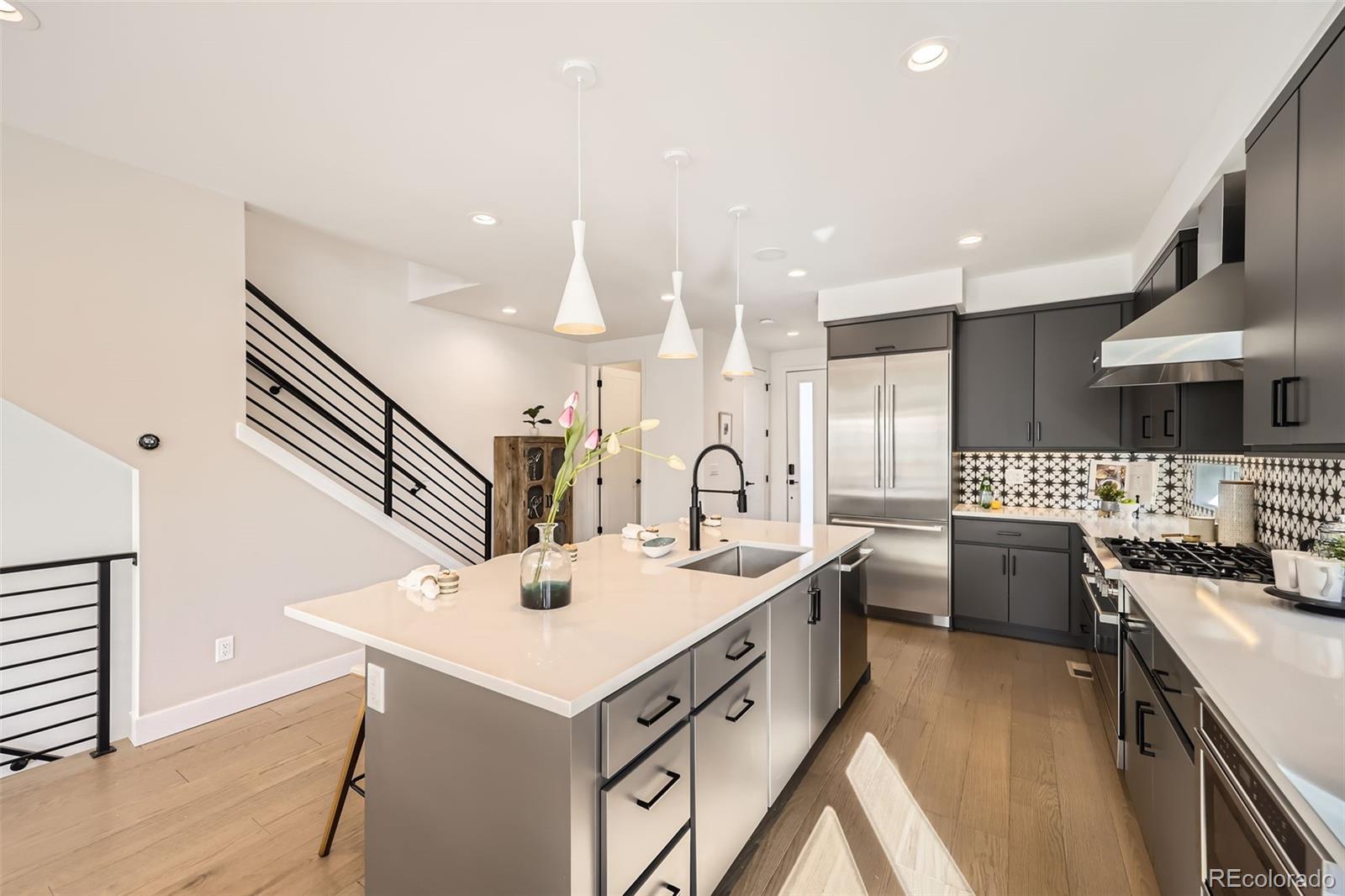 MLS Image #4 for 3701  lipan street,denver, Colorado