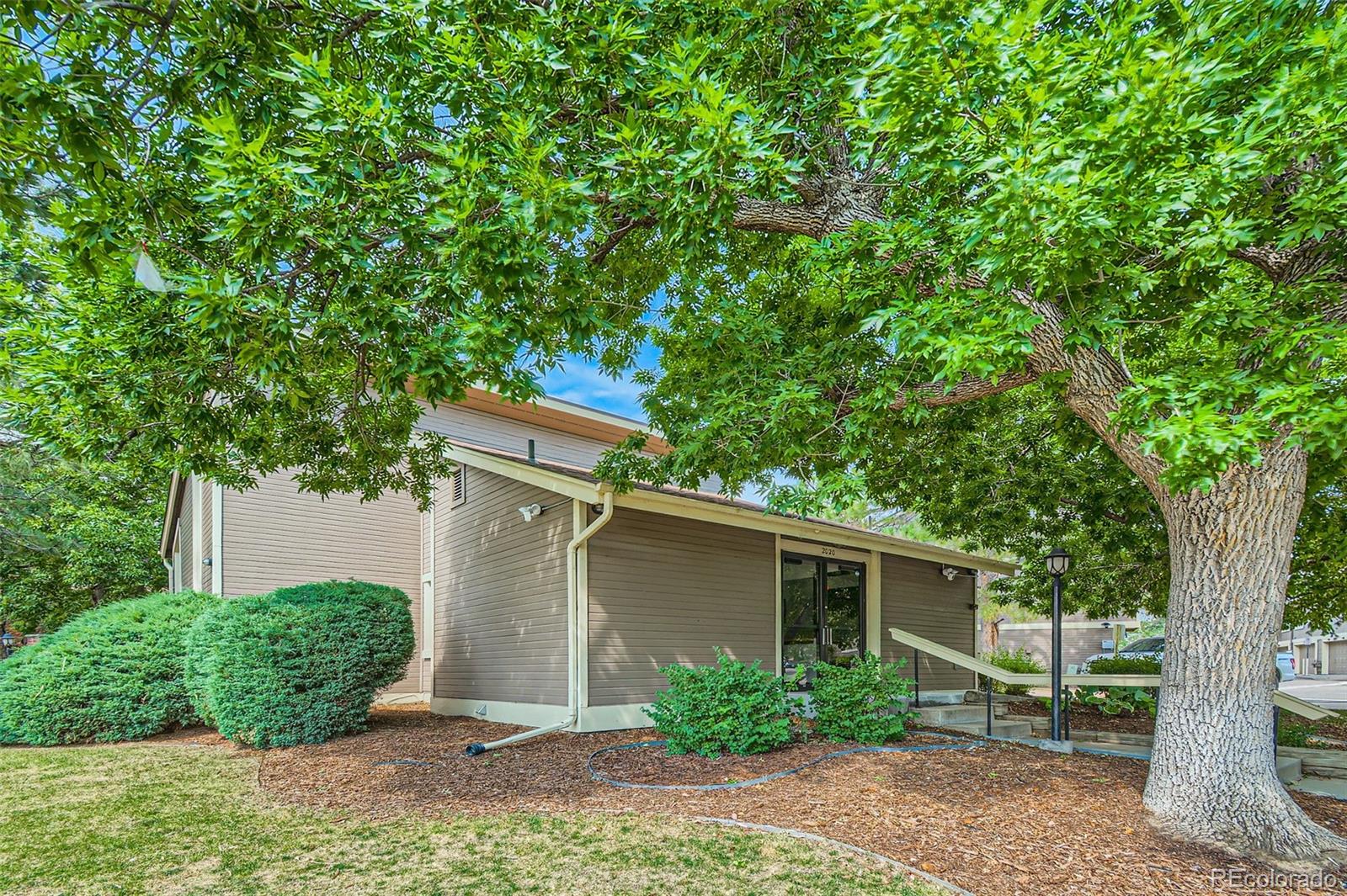 MLS Image #28 for 2029 s hannibal street,aurora, Colorado