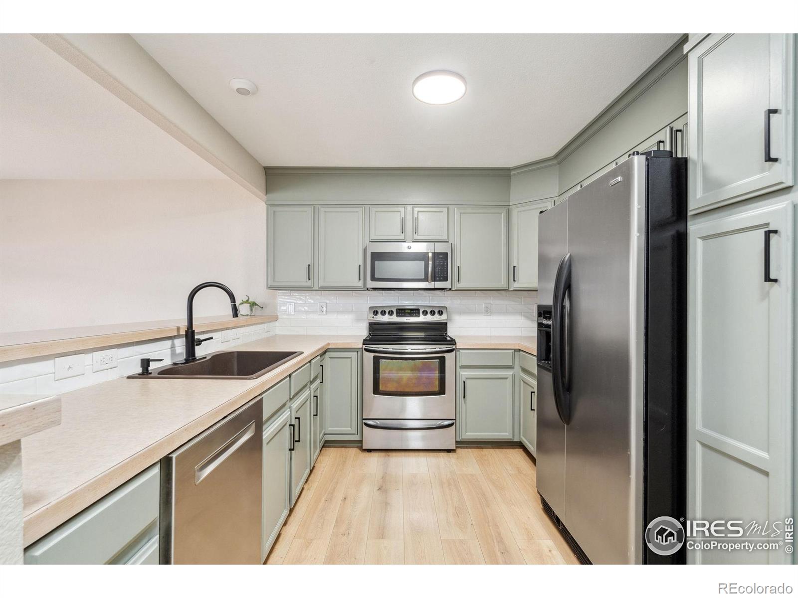 MLS Image #10 for 447  lark bunting avenue,loveland, Colorado