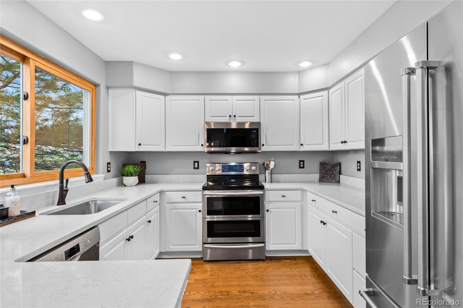 MLS Image #4 for 6802  poppy court,arvada, Colorado