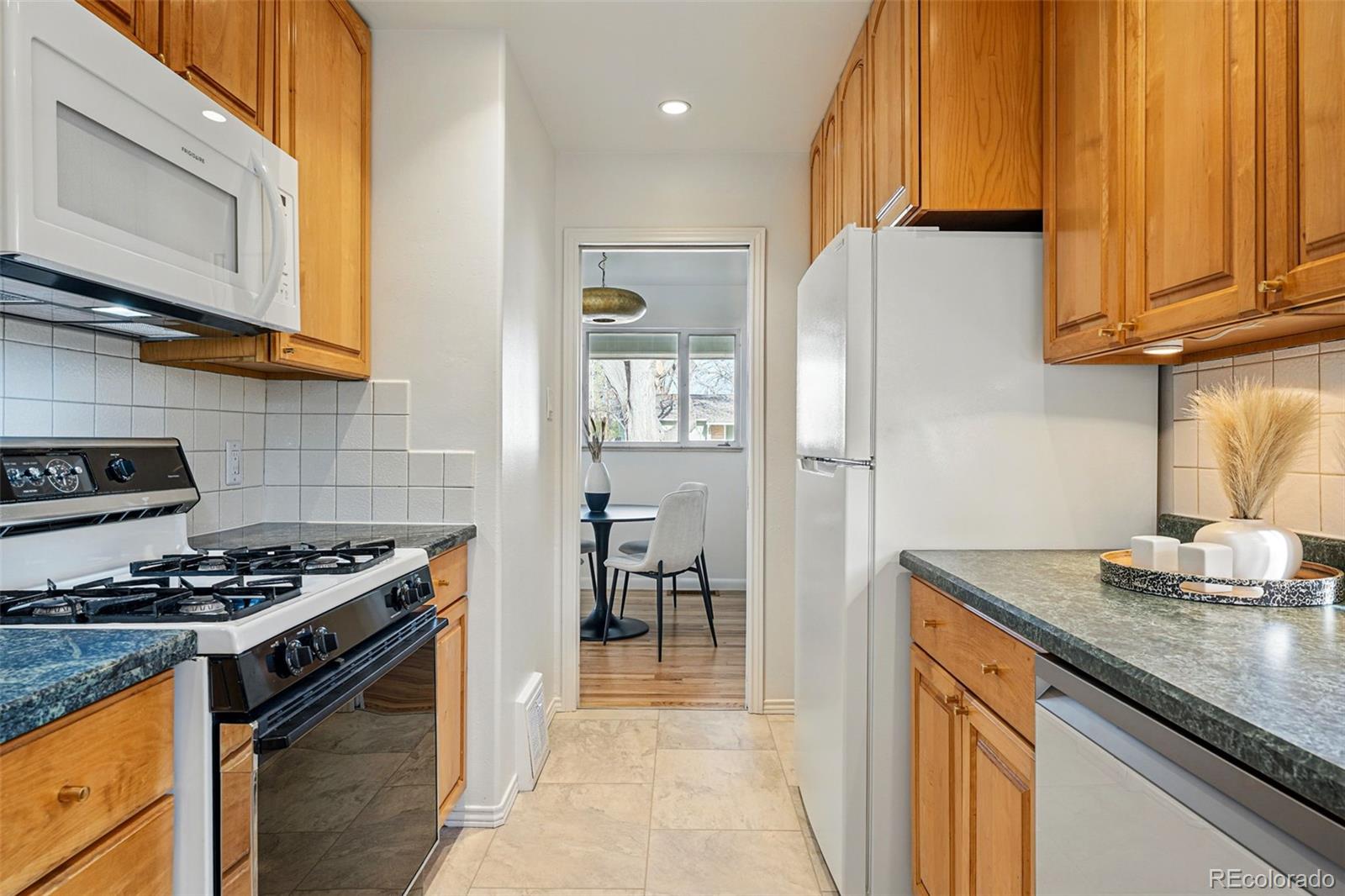 MLS Image #20 for 2975 s jackson street,denver, Colorado