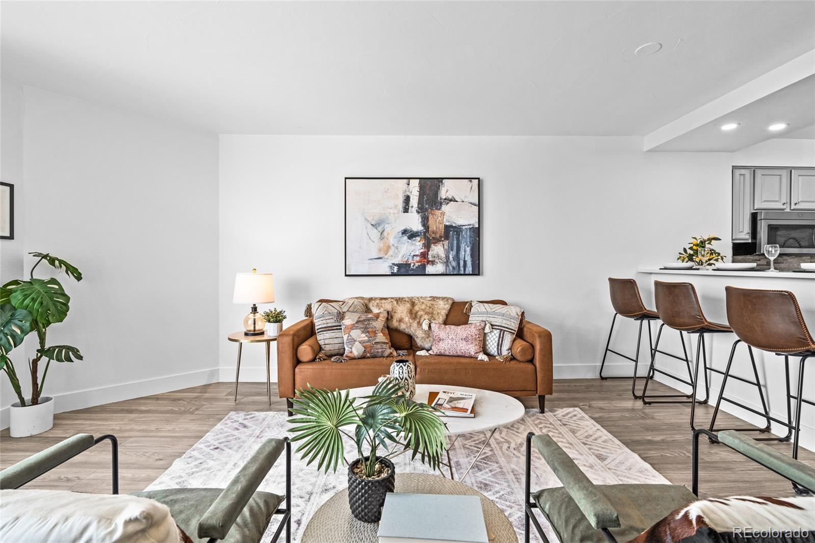 MLS Image #3 for 1625  larimer street,denver, Colorado