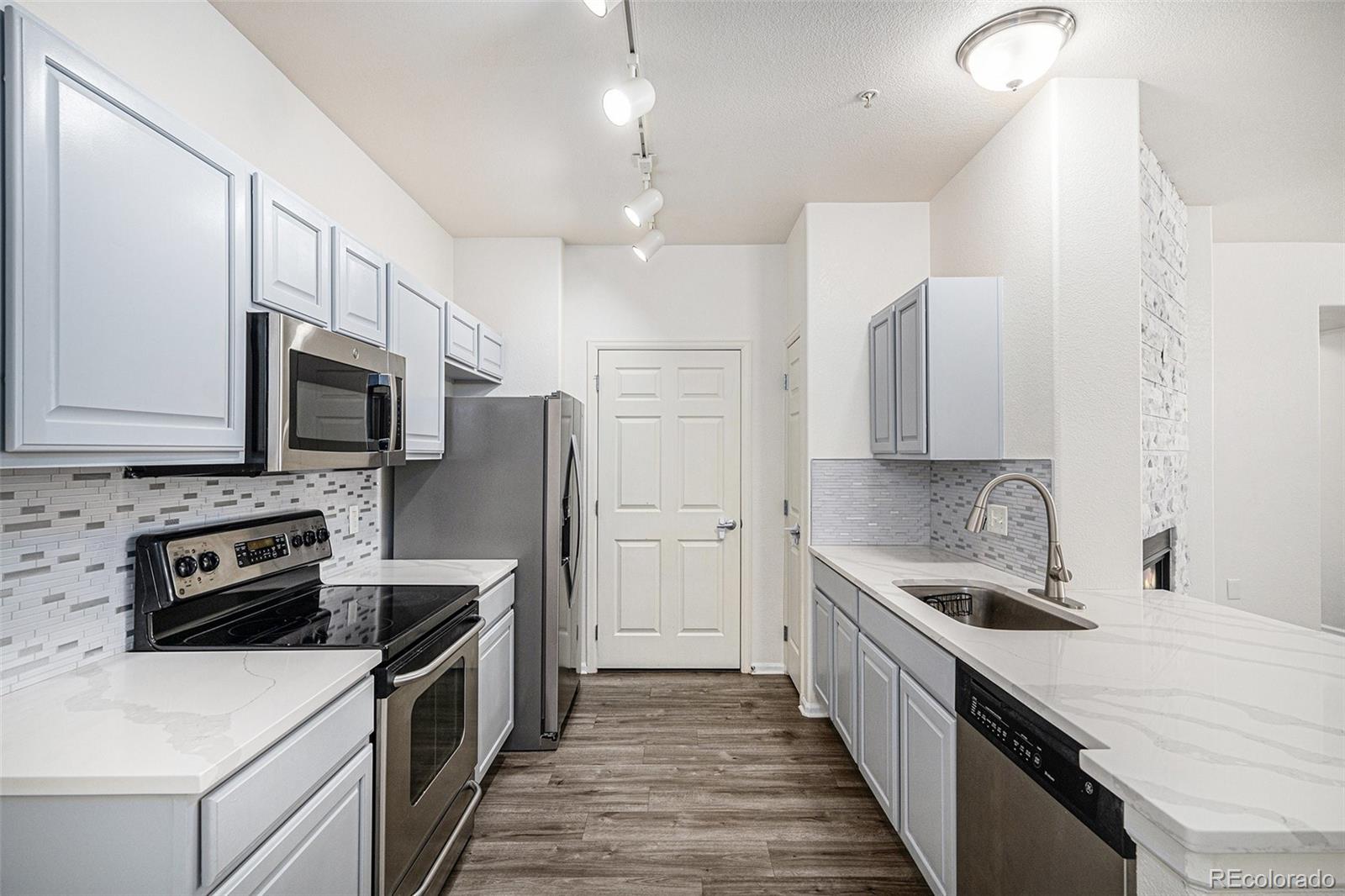 MLS Image #10 for 452  black feather loop,castle rock, Colorado