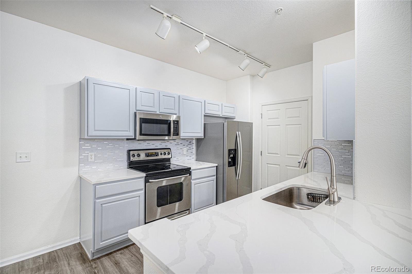 MLS Image #8 for 452  black feather loop,castle rock, Colorado