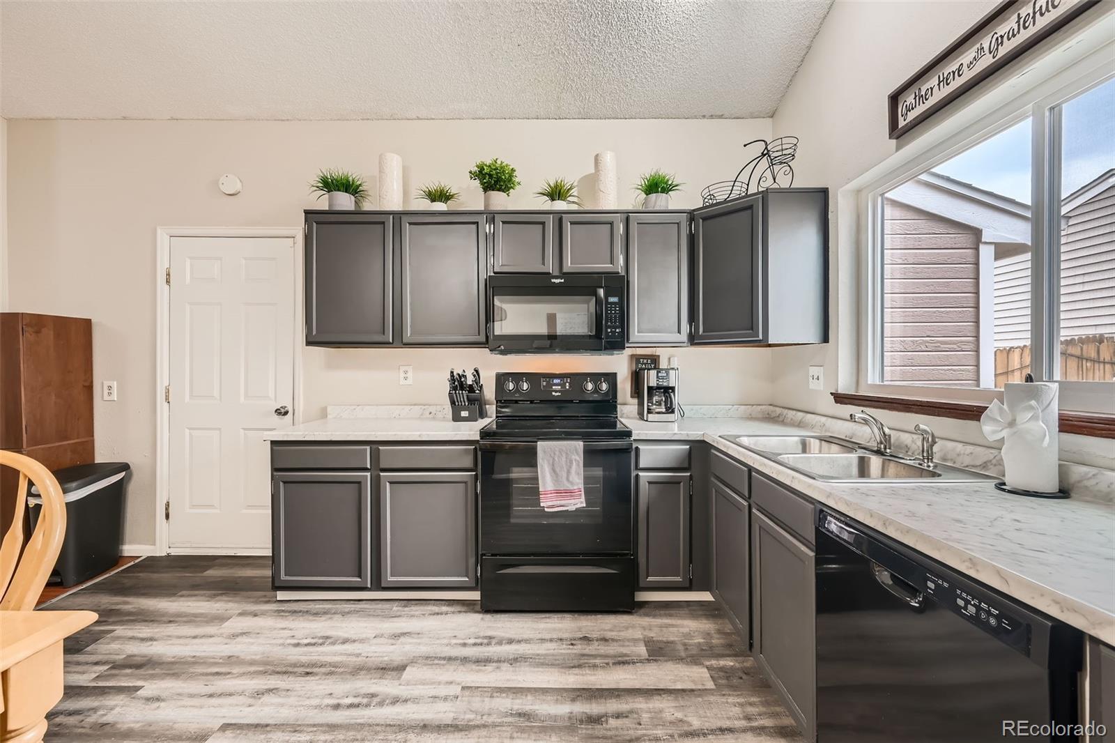 MLS Image #6 for 17955 e linvale place,aurora, Colorado