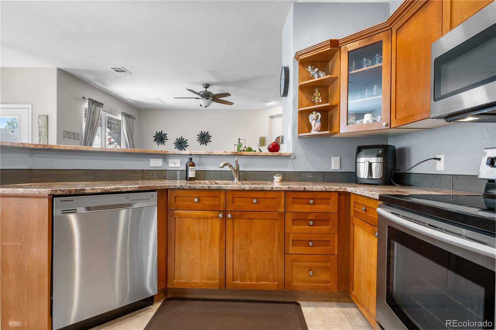 MLS Image #12 for 9390 w chatfield place,littleton, Colorado