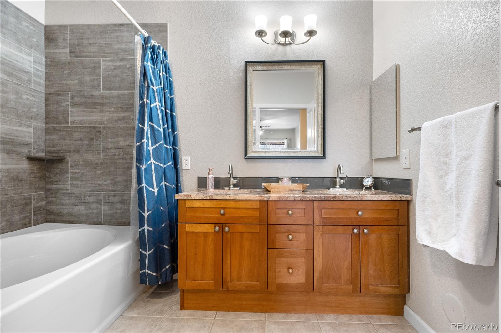 MLS Image #17 for 9390 w chatfield place,littleton, Colorado