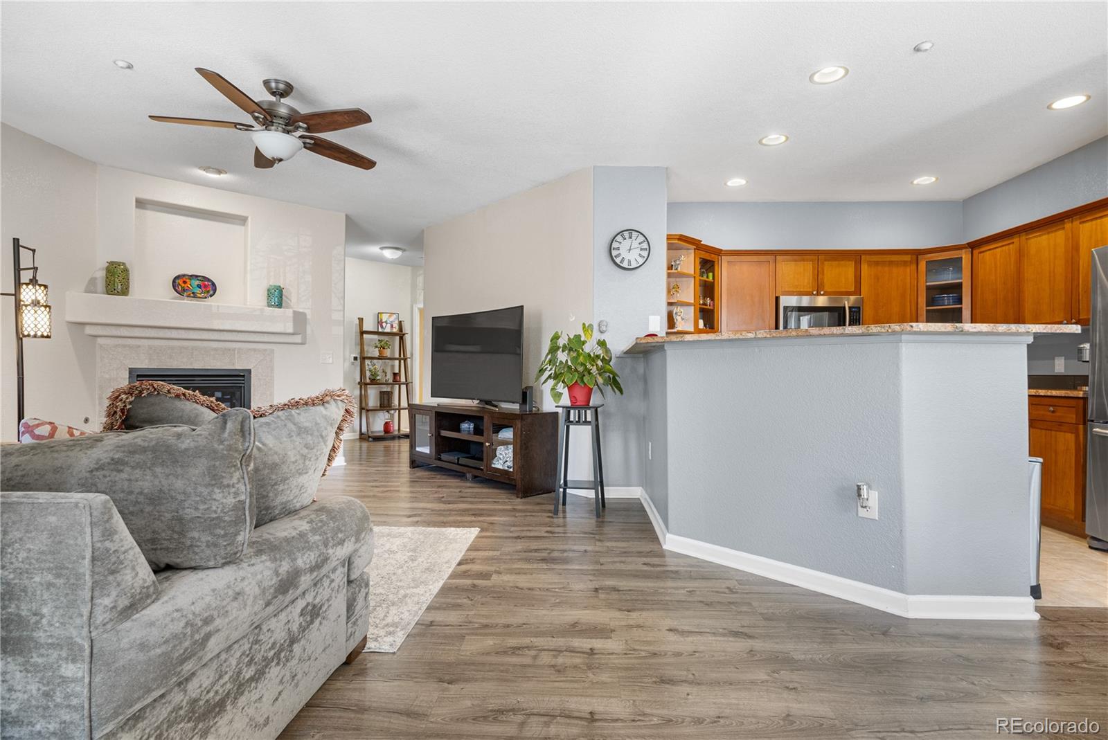MLS Image #5 for 9390 w chatfield place,littleton, Colorado