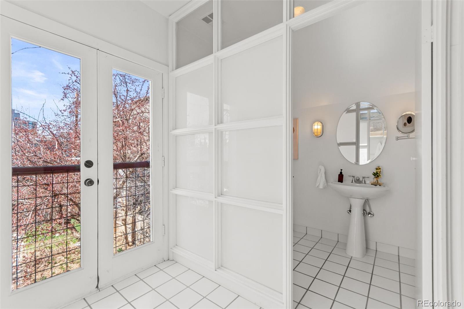 MLS Image #28 for 1741 n emerson street,denver, Colorado