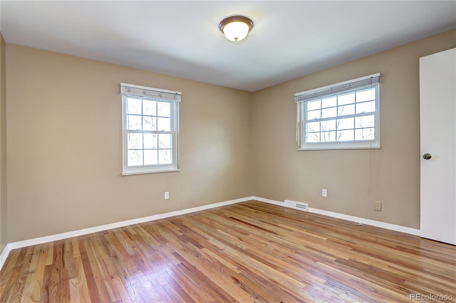 MLS Image #28 for 3232 s leyden street,denver, Colorado
