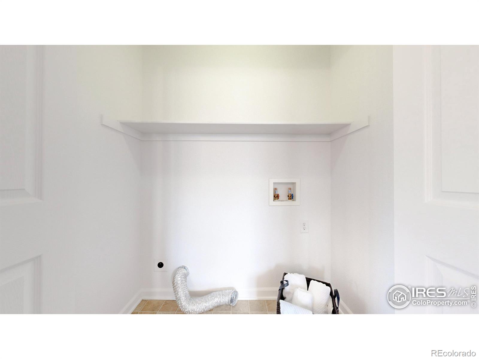 MLS Image #16 for 4885  hahns peak drive,loveland, Colorado