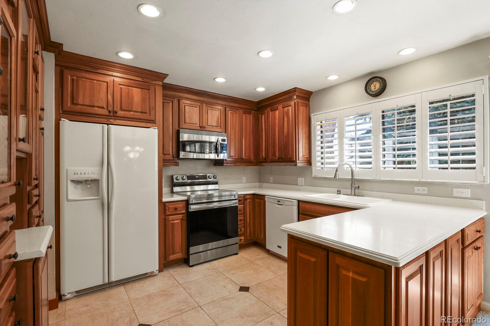 MLS Image #7 for 10732 w florida avenue,lakewood, Colorado