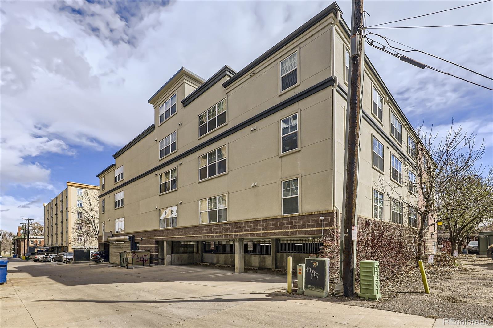 MLS Image #11 for 1623  saint paul street,denver, Colorado