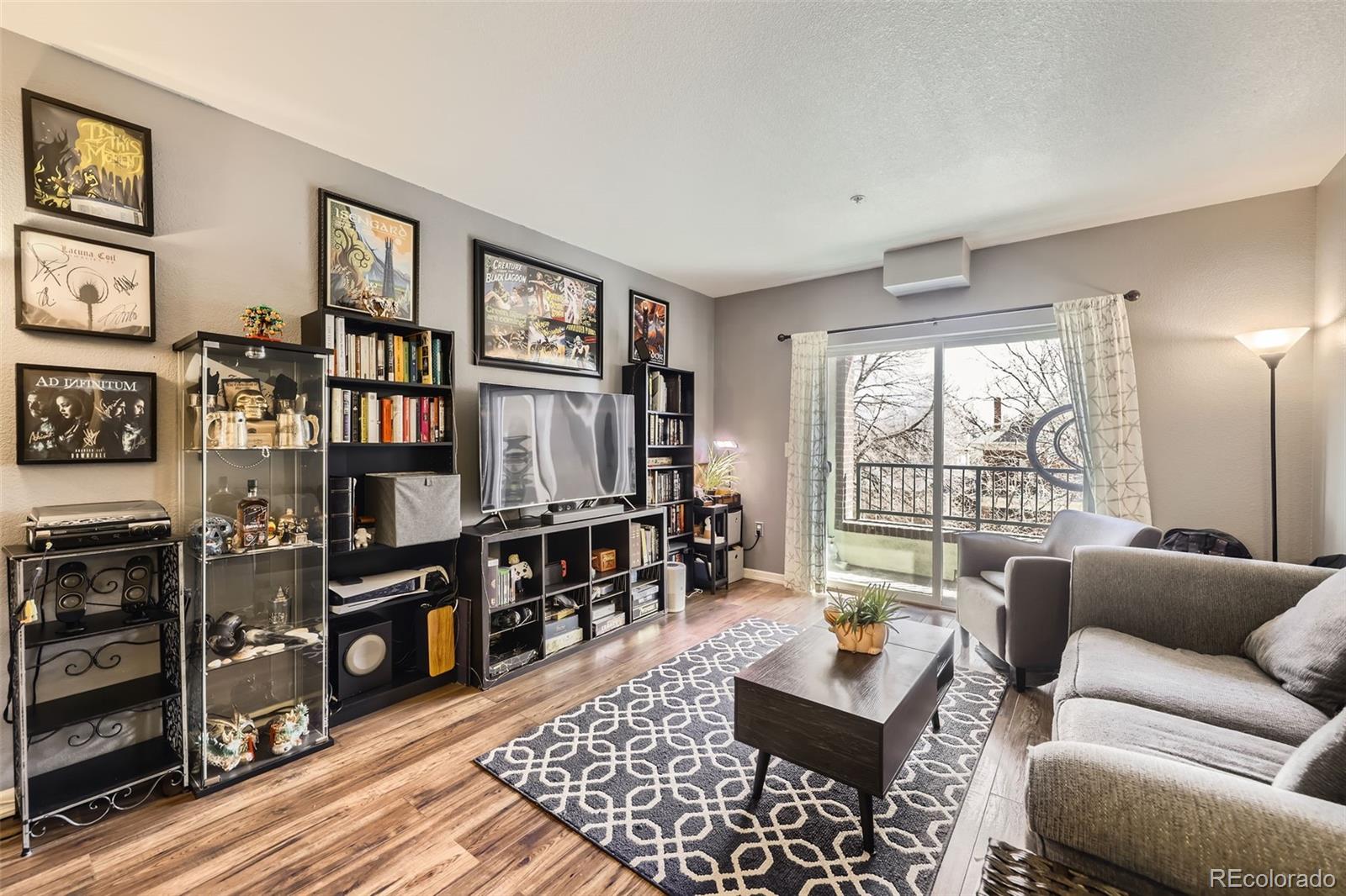 MLS Image #4 for 1623  saint paul street,denver, Colorado