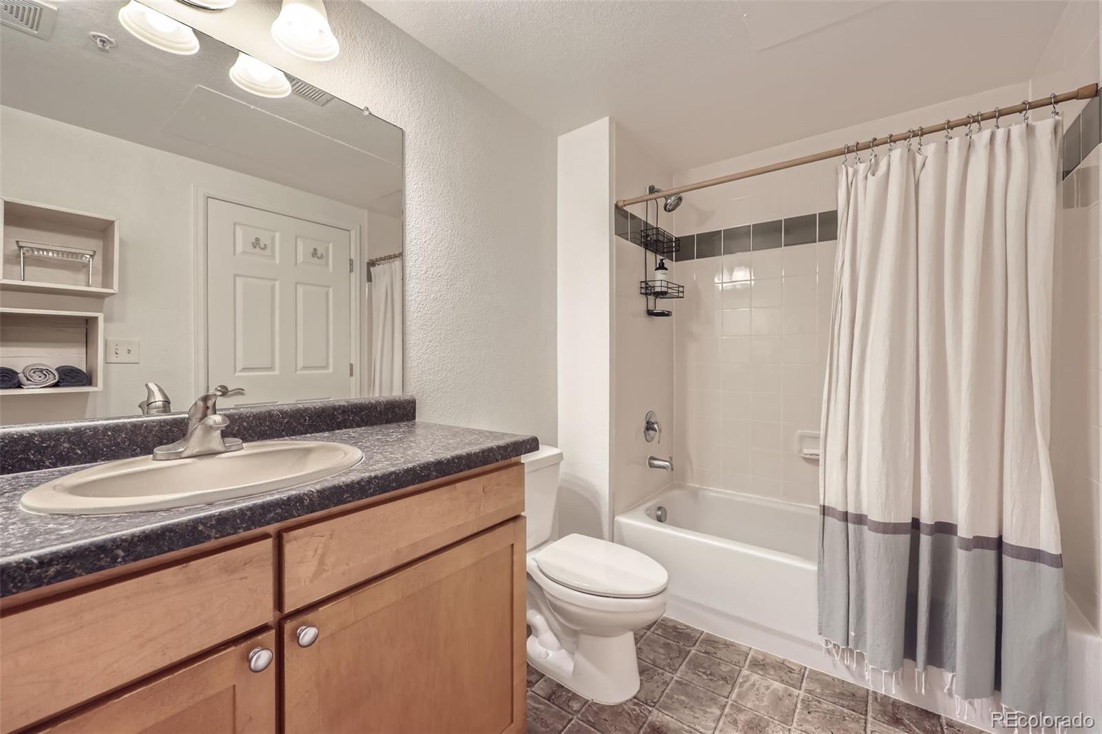 MLS Image #6 for 1623  saint paul street,denver, Colorado