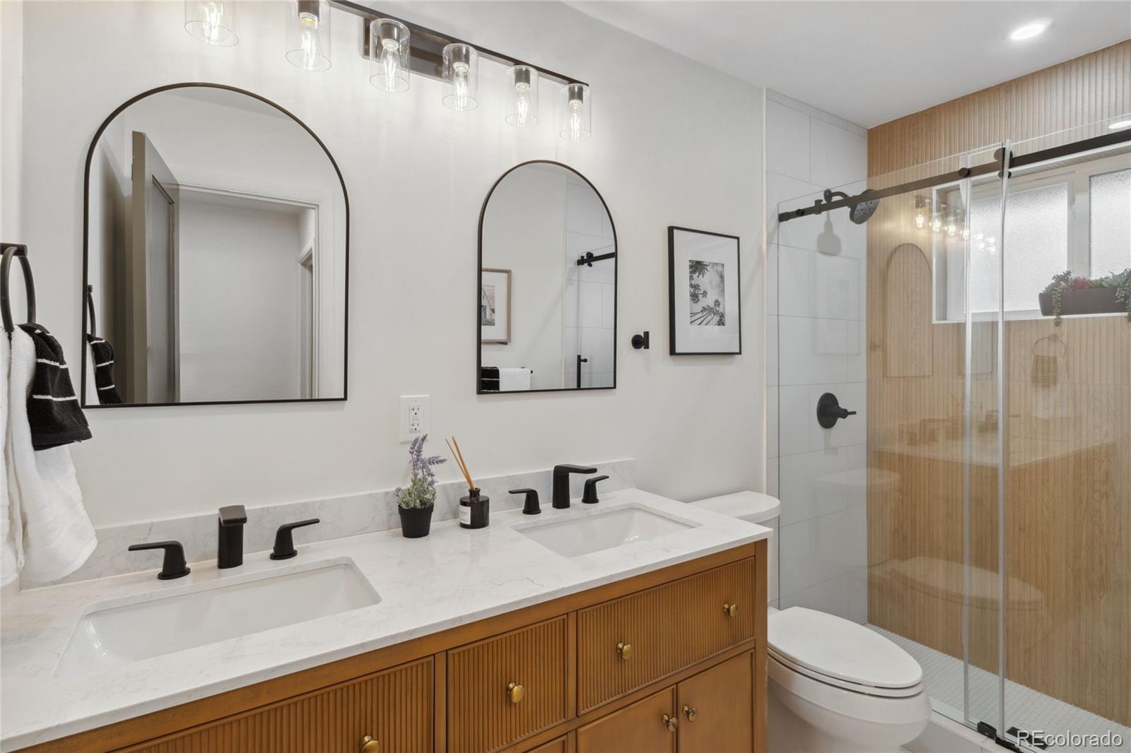 MLS Image #13 for 2800 n harrison street,denver, Colorado