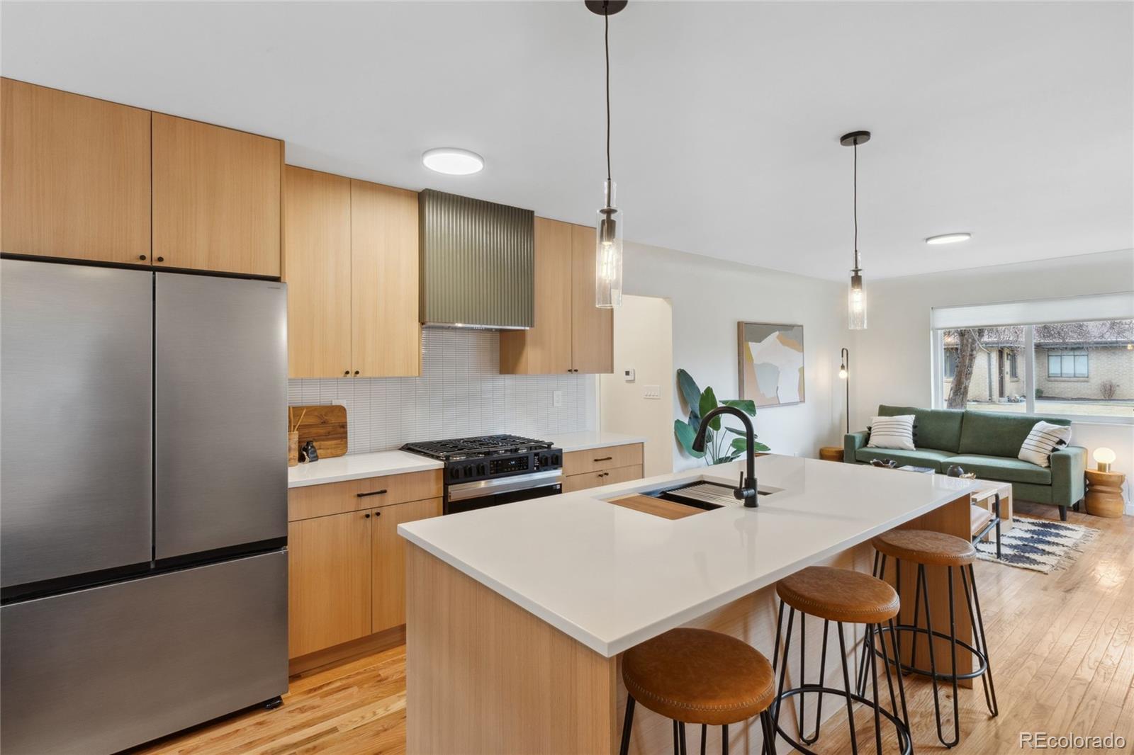 MLS Image #6 for 2800 n harrison street,denver, Colorado