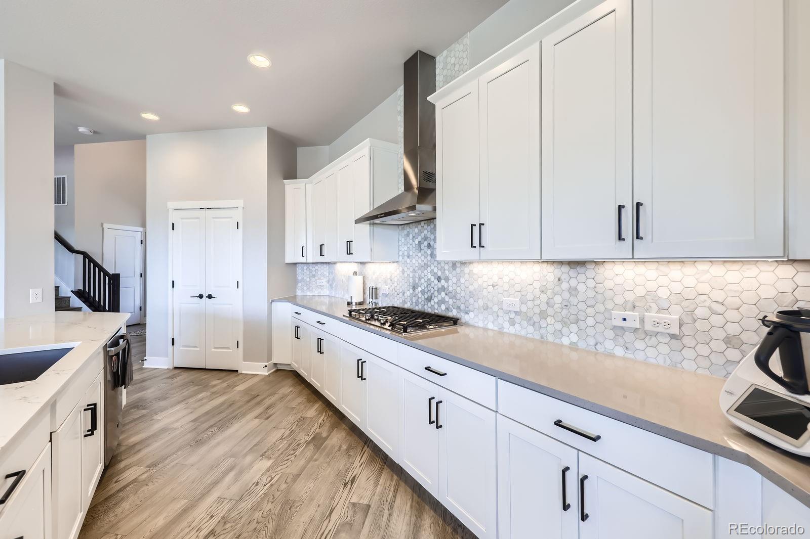 MLS Image #7 for 9559  yucca way,arvada, Colorado