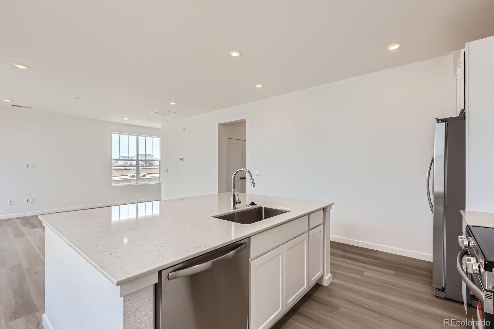 MLS Image #10 for 2098 s haleyville way,aurora, Colorado