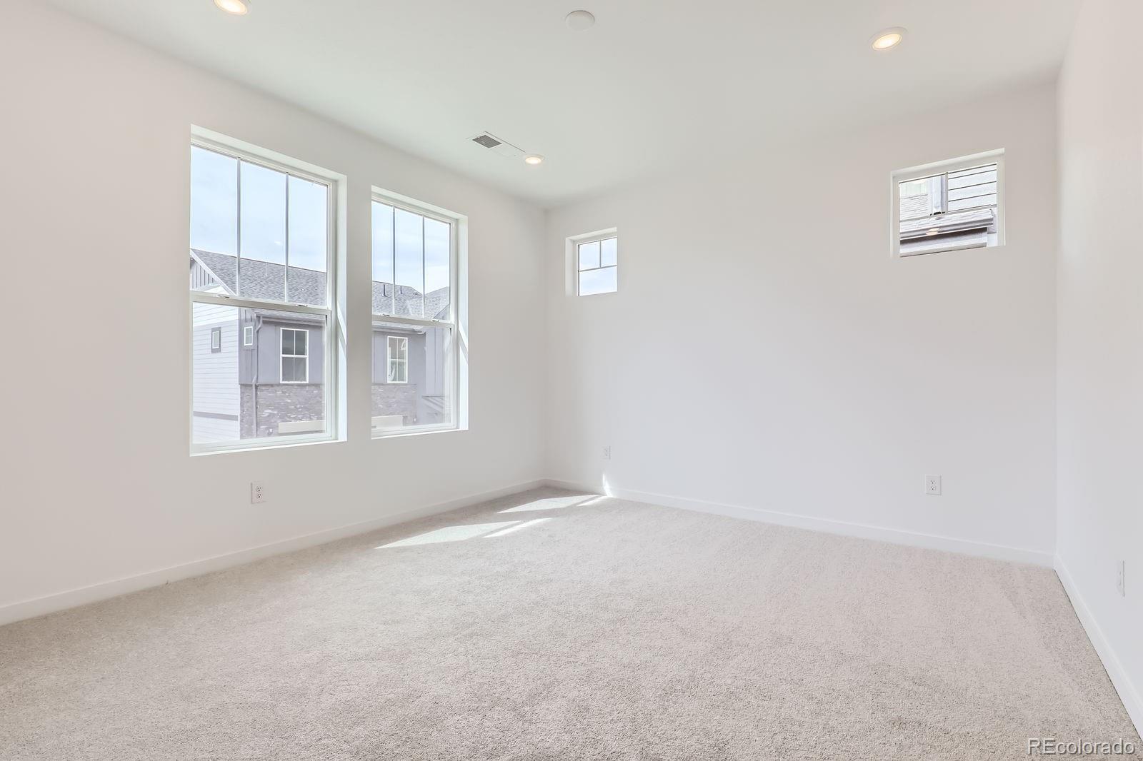MLS Image #3 for 2098 s haleyville way,aurora, Colorado