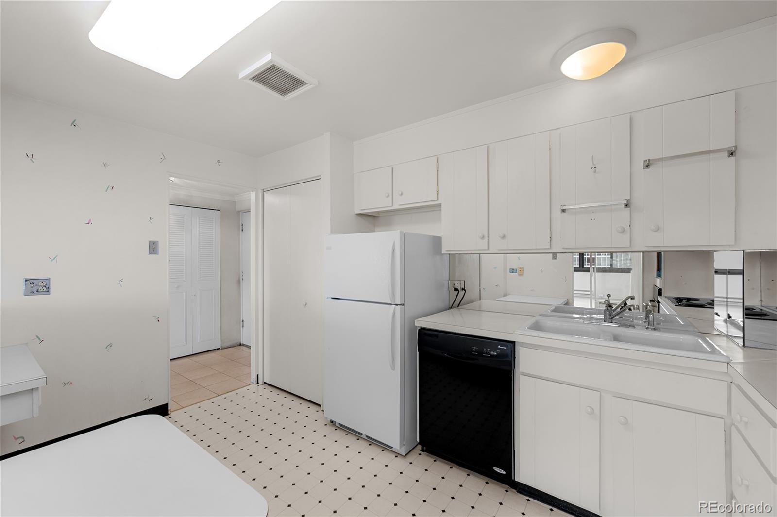 MLS Image #7 for 3131 e alameda avenue,denver, Colorado