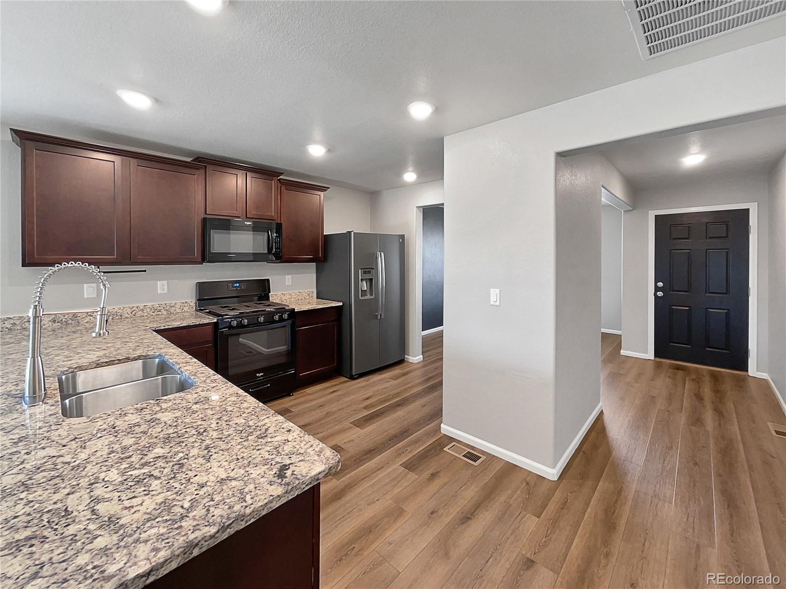 MLS Image #11 for 232  horizon avenue,lochbuie, Colorado
