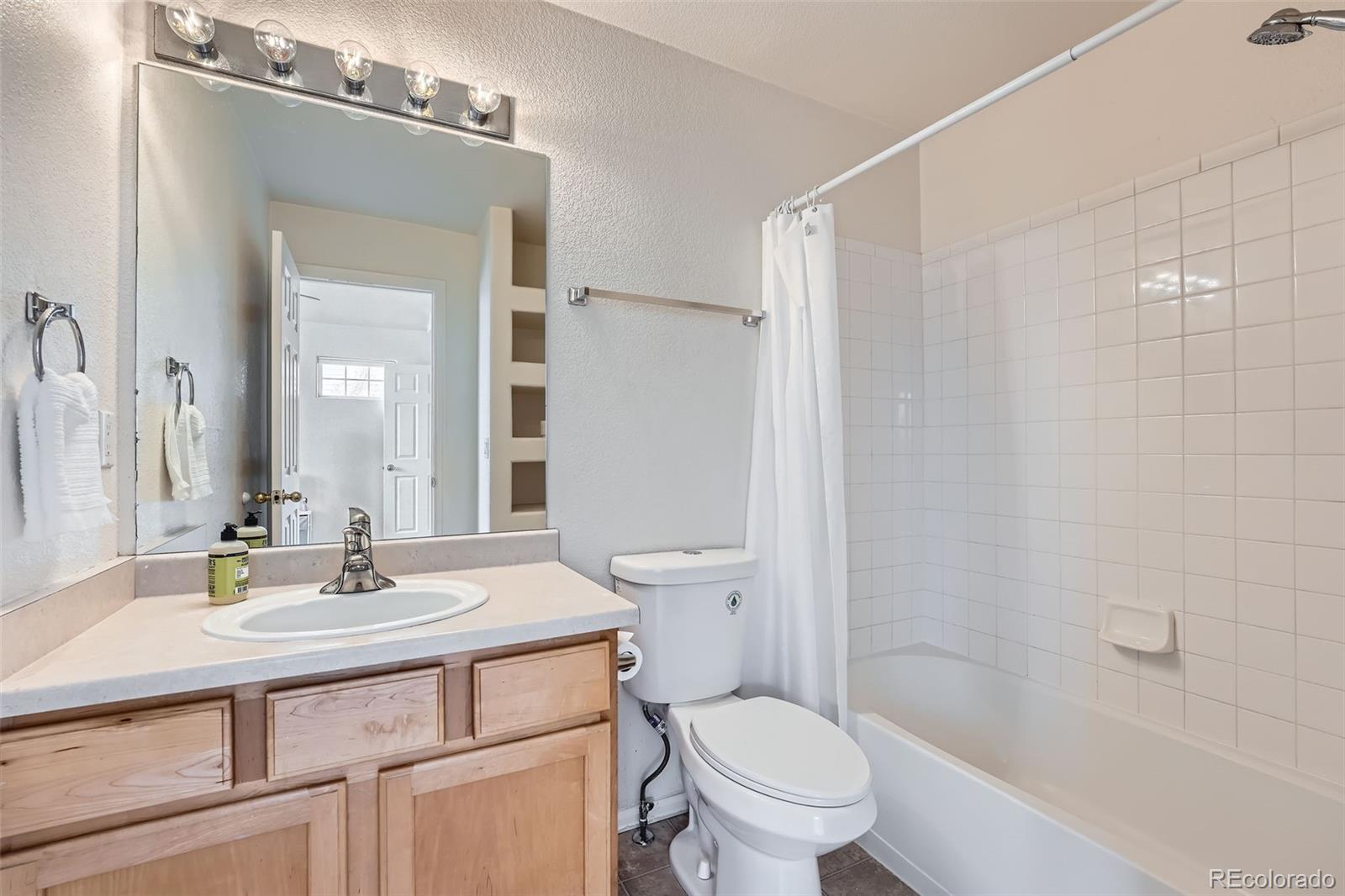 MLS Image #12 for 9842 e florida place,aurora, Colorado